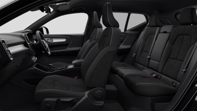Volvo XC40 2.0 B4P Plus Black Edition 5dr Auto Petrol Estate - Image 5